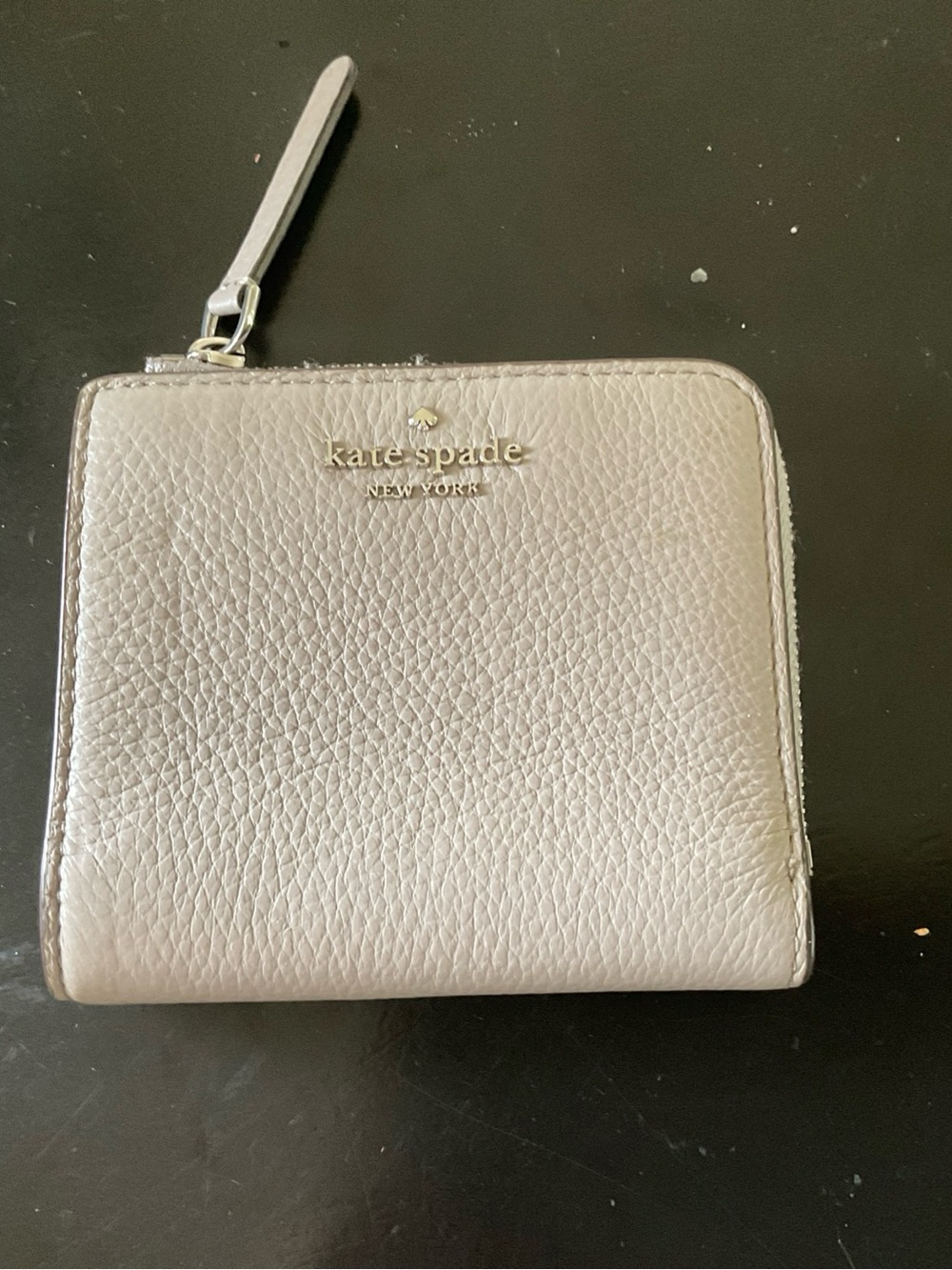 kate spade Small Pebbled Leather Zip Wallet in Taupe